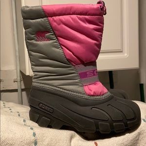Sorel girls snow boots